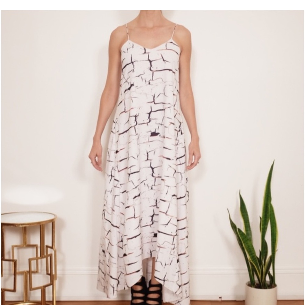 SACHIN & BABI Women's White Maxi Dress White Black‎ Marble Coloring Size 6